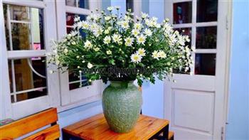 Lời khuyên khi mua bình hoa sứ đẹp Bát Tràng để trang trí căn hộ